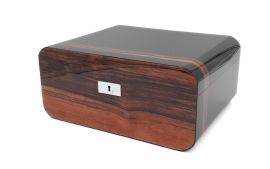 Guy Janot Humidor Schwarz/Makassar Lack für 50 Zigarren