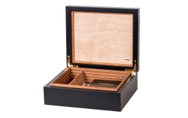 Adorini Torino Deluxe - Humidor geöffnet