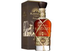 Plantation Rum XO 20th Anniversary Rumflasche vor der Verpackung platziert