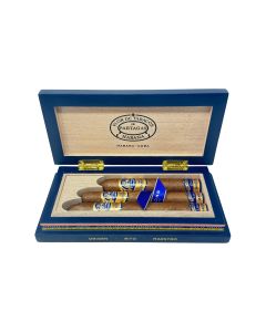 Partagas Linea Maestra Geschenkbox offen mit Blick auf die Zigarren