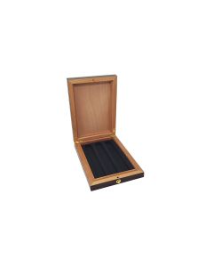 Vedado Travel Humidor Ebony offen